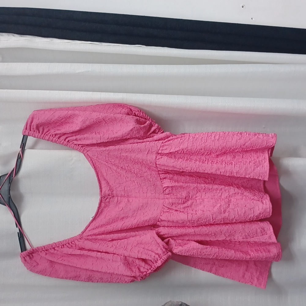 Plus Size Top - Picture 2 of 4